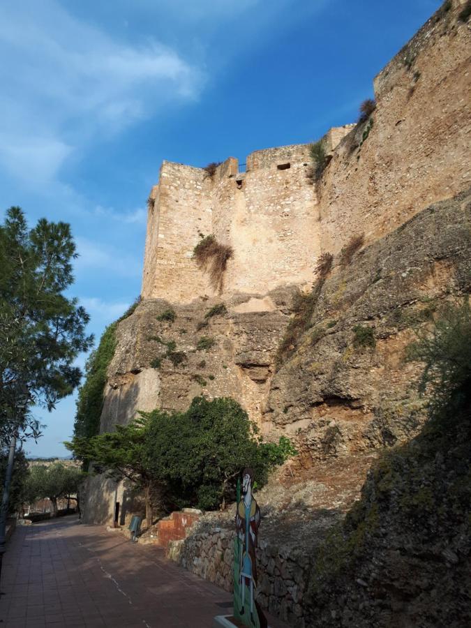Casa De Bello Tortosa Exterior photo